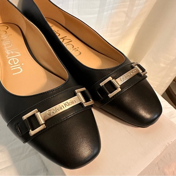 Calvin Klein Women’s Crystil Flats - Picture 3 of 9